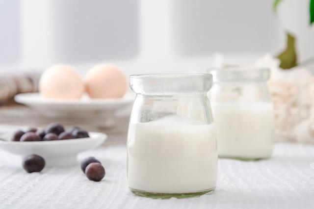 买食用油时,只要油桶上有这2个字,不管什么牌子,都是好油